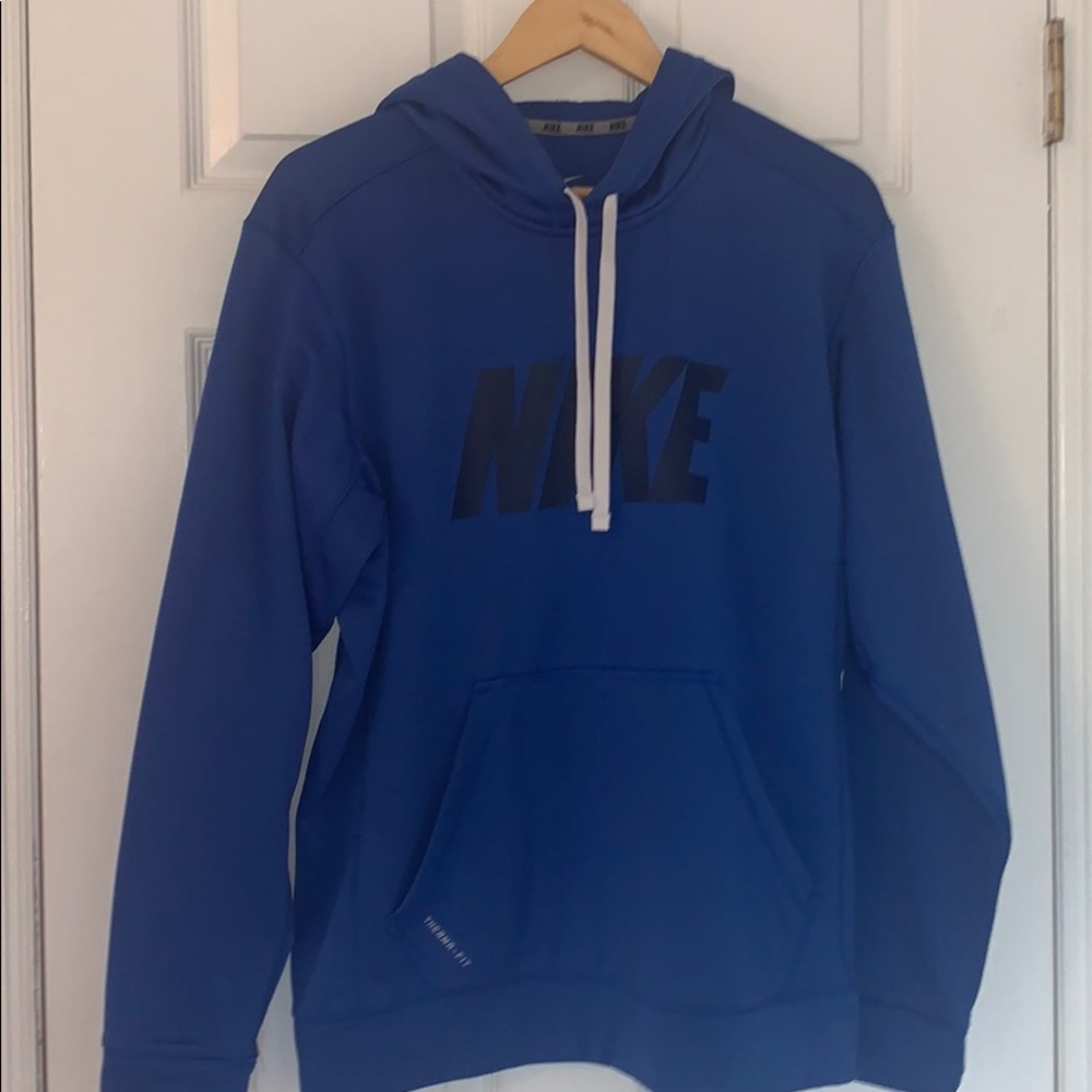 NIKE HOODIE THERMA FIT MEDIUM
